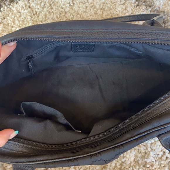 Gucci Handbag - Picture 4 of 9